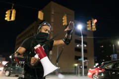 3-DSC_3884